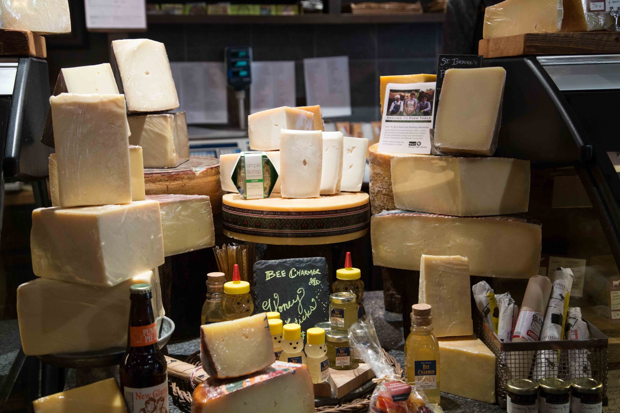 Fromagination cheese counter