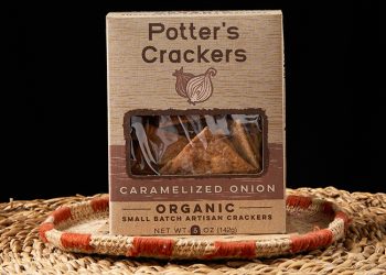 This is a picture of Potter's Caramelized Onion Crackers, offered by Fromagination.