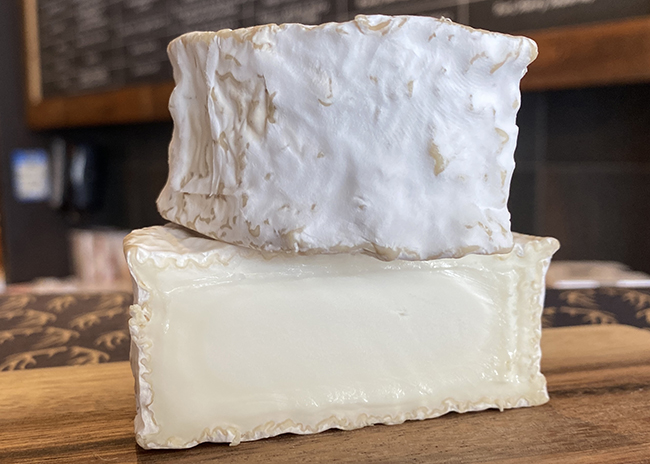 This is a picture of Lake Effect cheese, offered by Fromagination