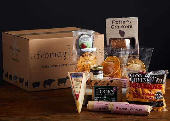 This is a picture of the Fresh Pature gift set, offered by Fromagination.