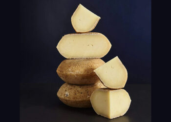 This is a picture of Berkswell cheese, offered by Fromagination.