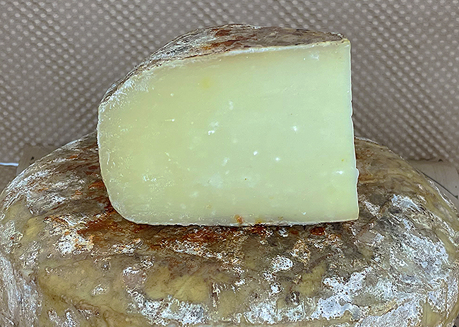 This is a picture of Hill Valley Dairy's Alina cheese, offered by Fromagination.
