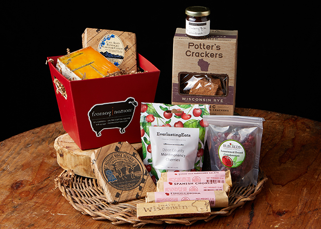 This is a picture of Fromagination's Artisan Classics Gift Set, with meat.