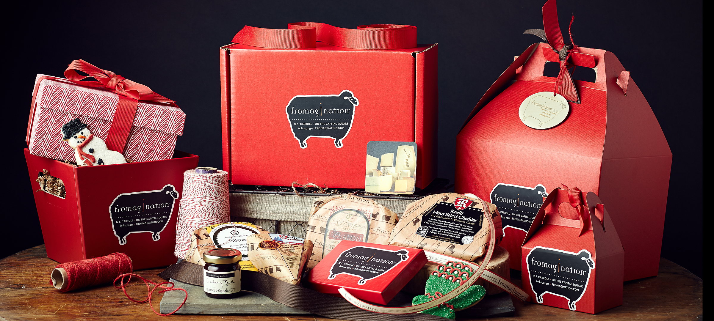 Christmas Gifts Display.holiday business gifts.2400x1080.hero Fromagination's holiday business gifts are special.